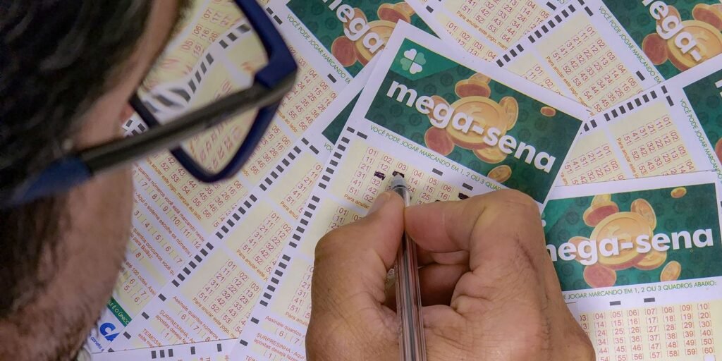 Mega-Sena sorteia nesta terça-feira prêmio estimado em R$ 3 milhões Mega-Sena sorteia nesta terça-feira prêmio estimado em R$ 3 milhões